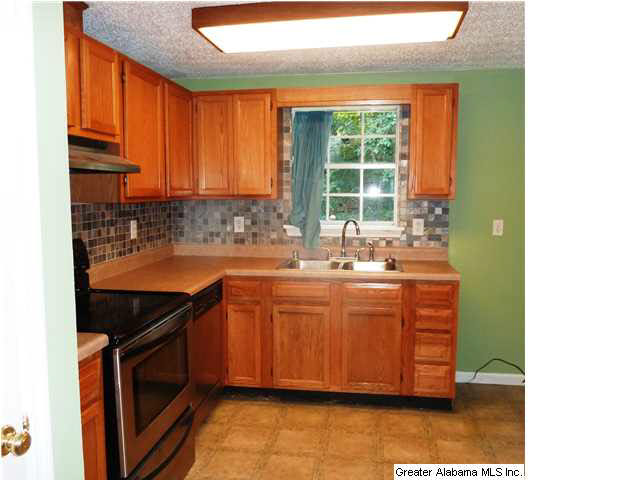 1009 Elm Street Moody, AL 35004 - Photo 8 of 24