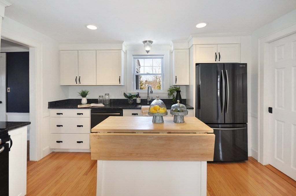 295 Appleton Street Arlington, MA 02476 - Photo 14 of 37