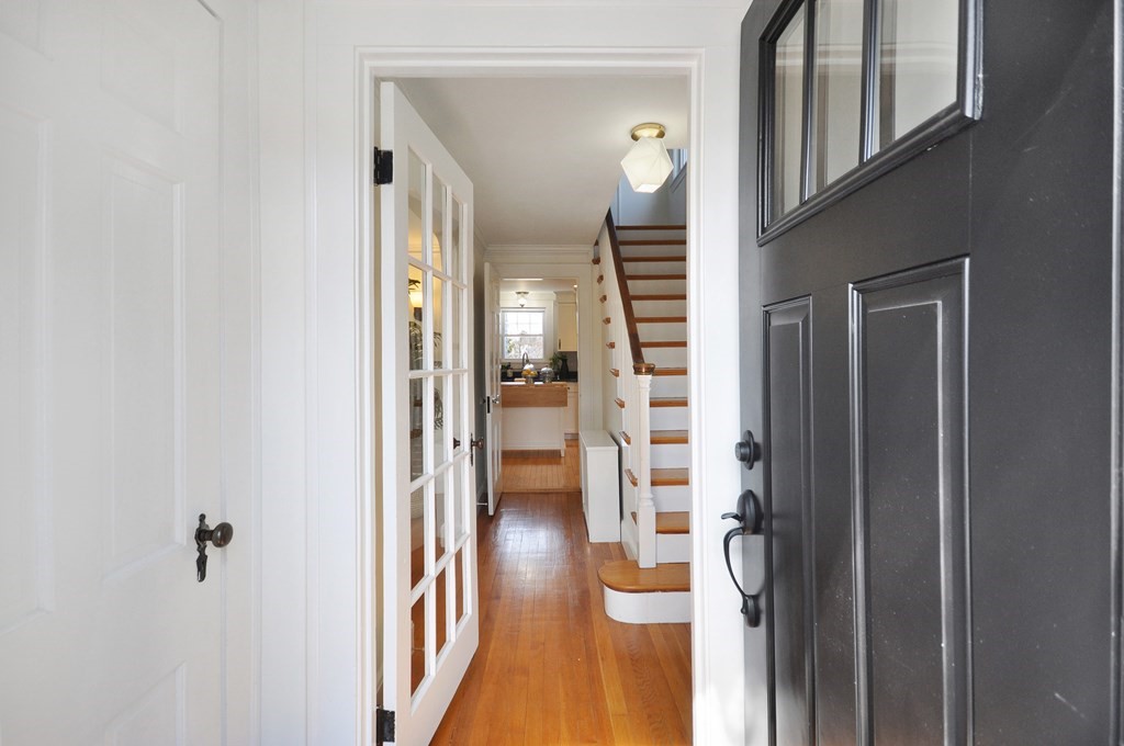 295 Appleton Street Arlington, MA 02476 - Photo 4 of 37