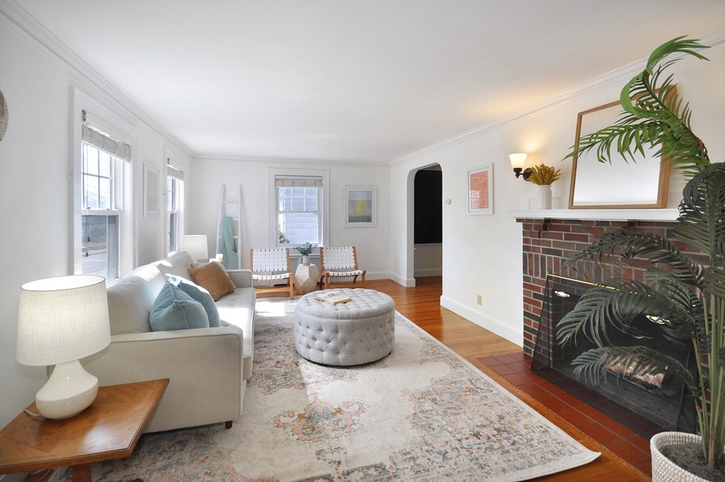 295 Appleton Street Arlington, MA 02476 - Photo 6 of 37