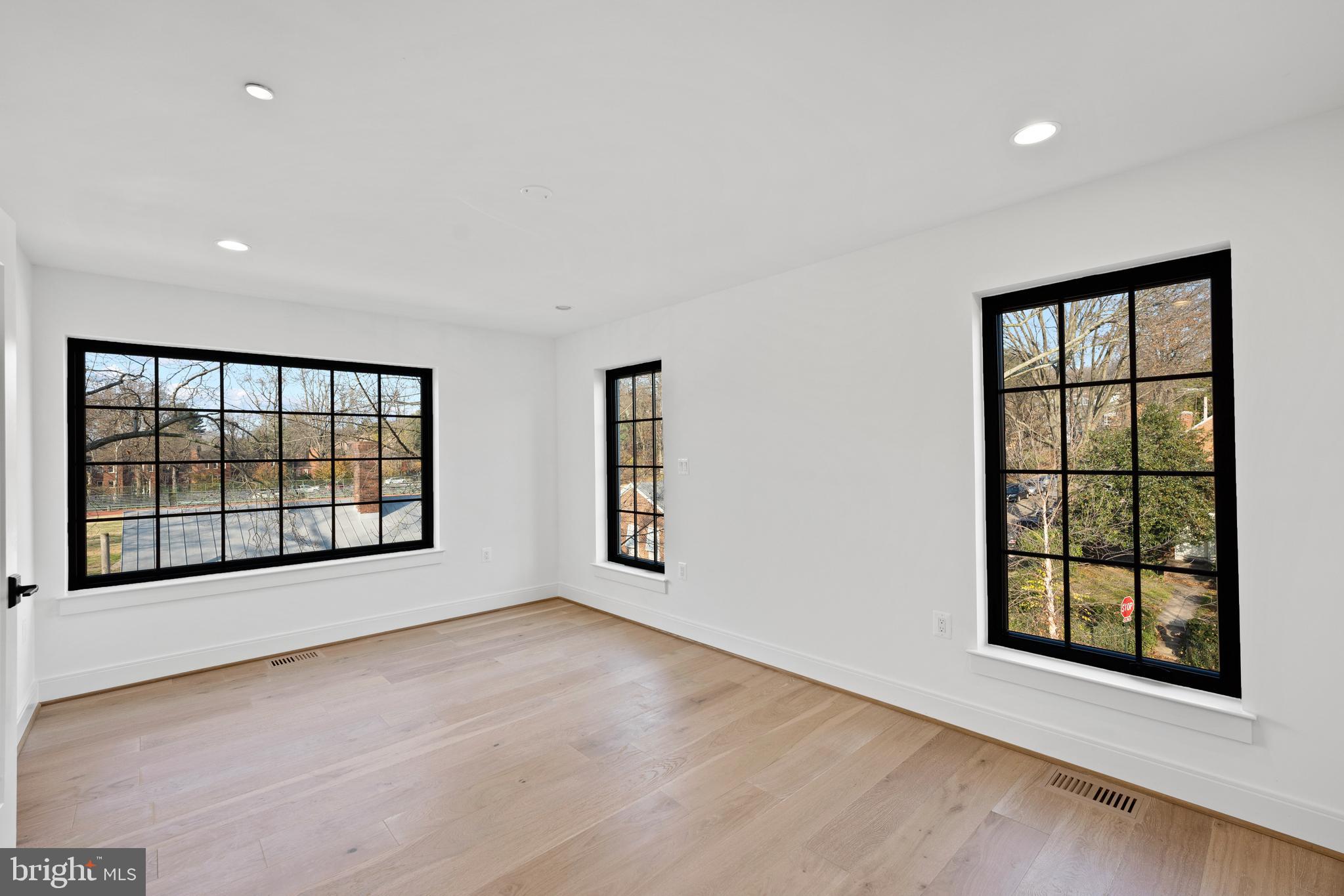 3734 R Street Northwest Washington, DC 20007 - Photo 20 of 35 Bedroom 4