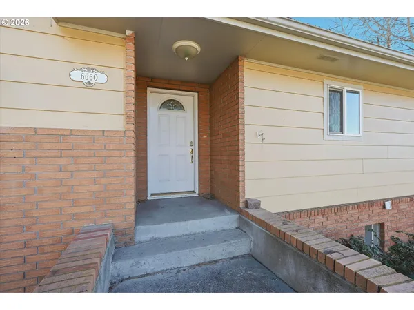 a view of front door of house