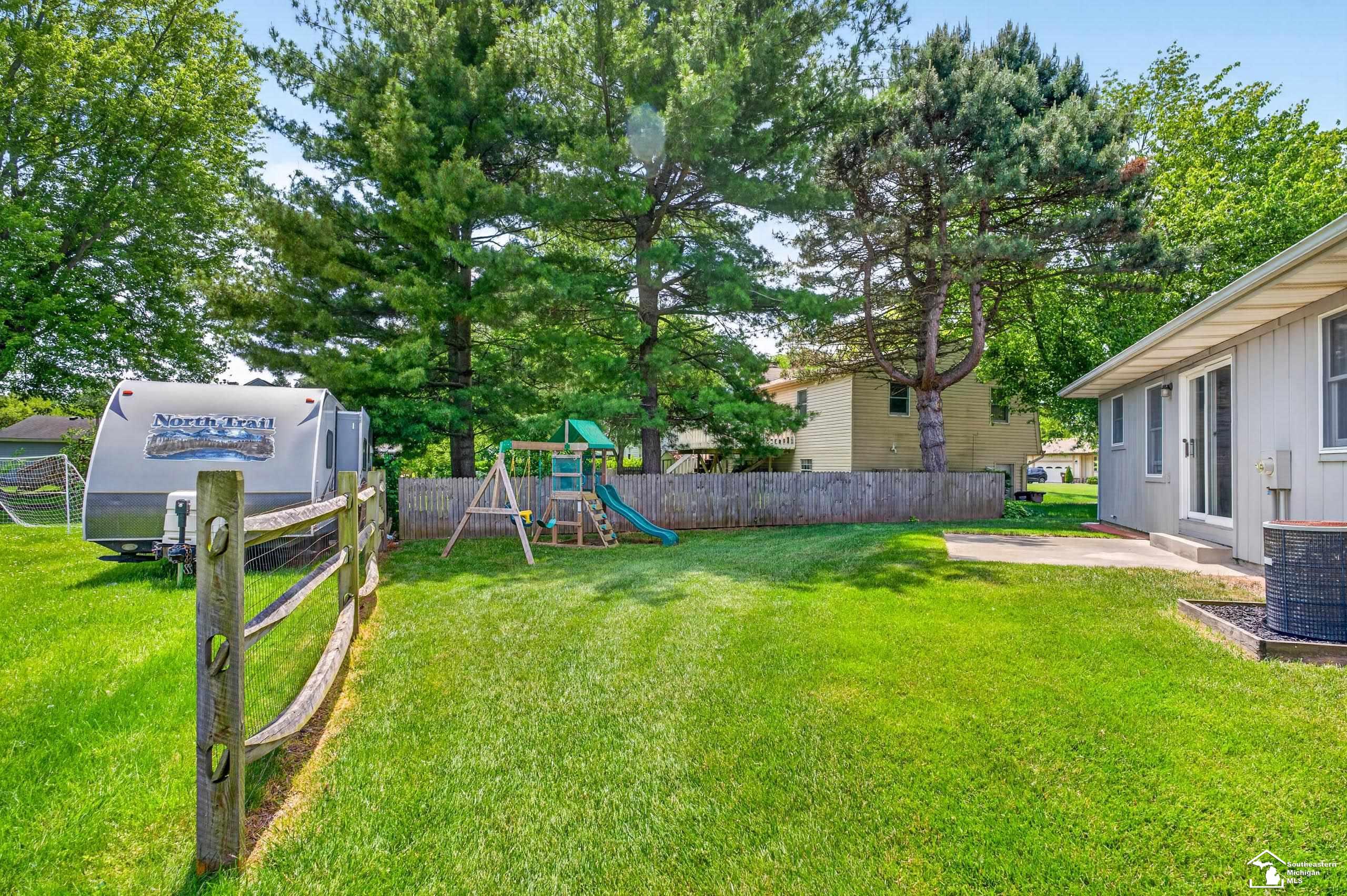 7576 Chapelview Court Temperance, MI 48182 - Photo 43 of 51