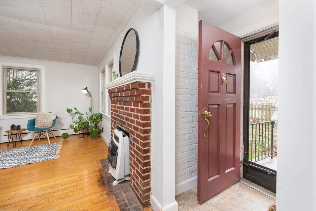 125 Valley Road Waynesboro, VA 22980 - Photo 4 of 64 Gallery Image 4