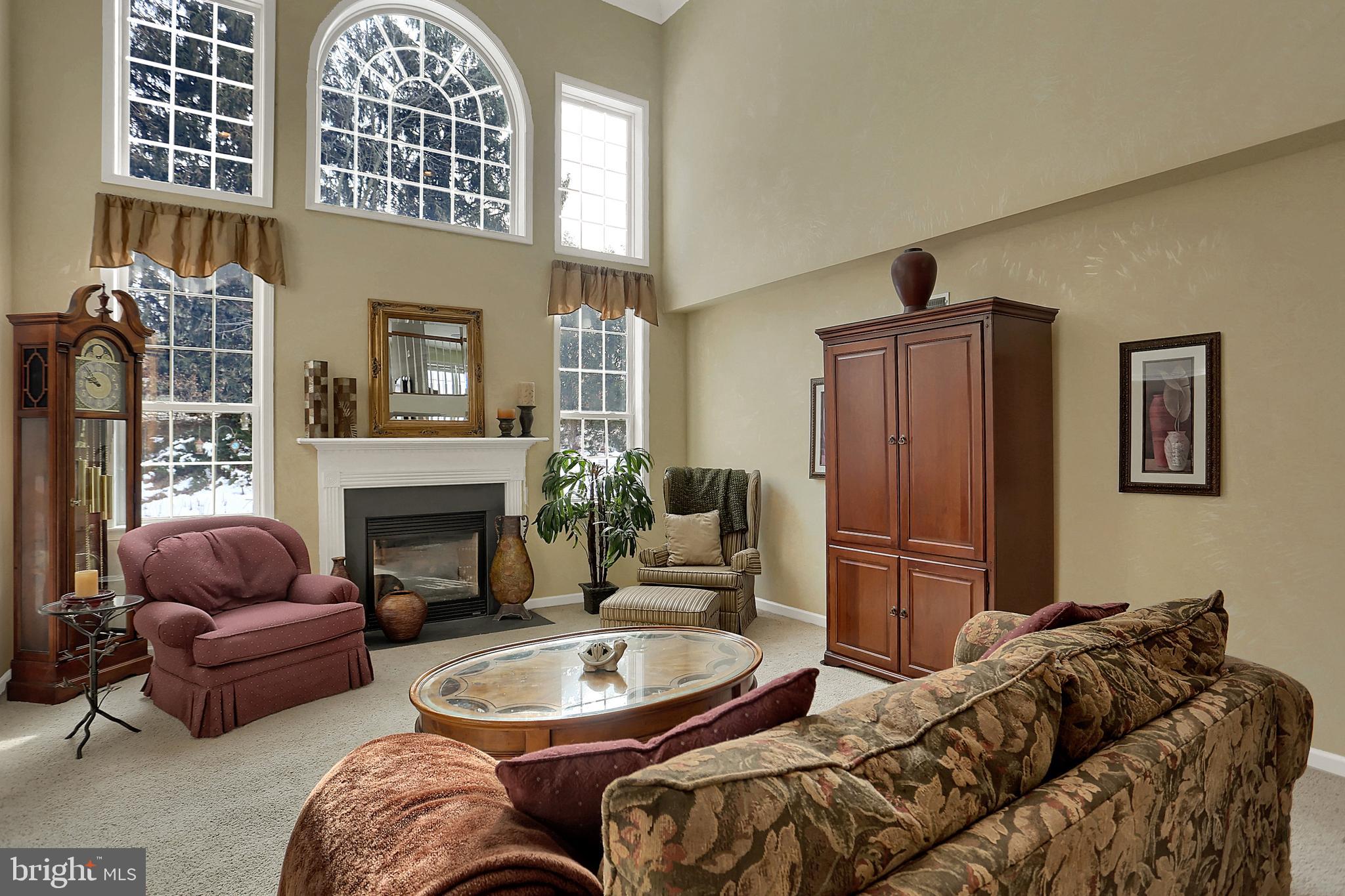 4100 Roth Farm Village Circle Mechanicsburg, PA 17050 - Photo 6 of 31