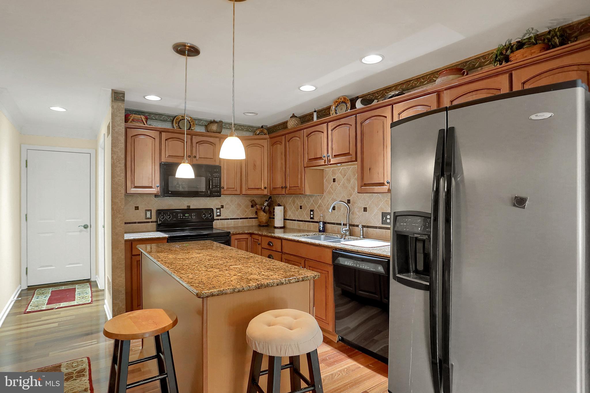 4100 Roth Farm Village Circle Mechanicsburg, PA 17050 - Photo 8 of 31