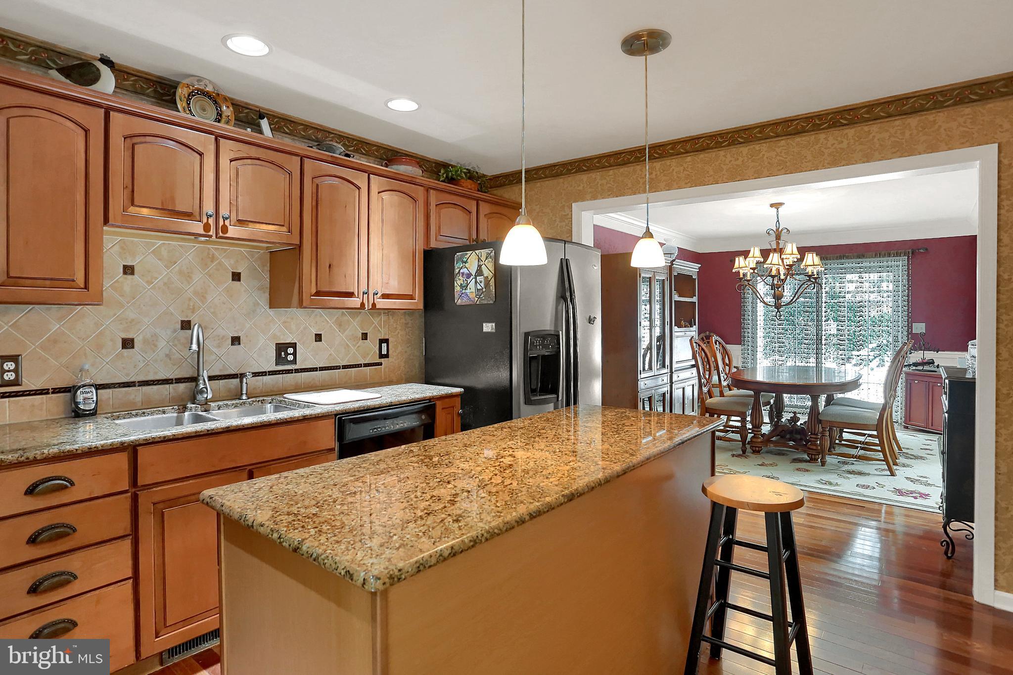 4100 Roth Farm Village Circle Mechanicsburg, PA 17050 - Photo 9 of 31