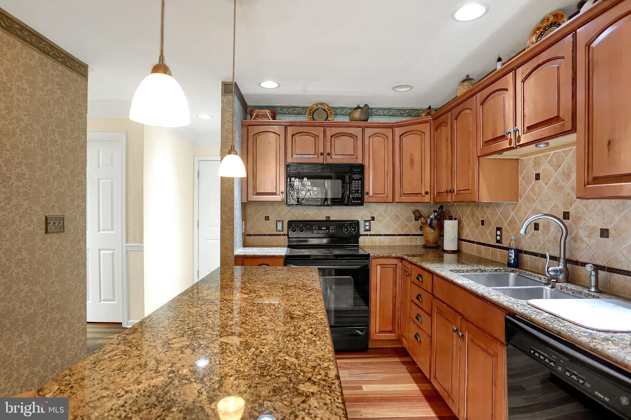 4100 Roth Farm Village Circle Mechanicsburg, PA 17050 - Photo 10 of 31