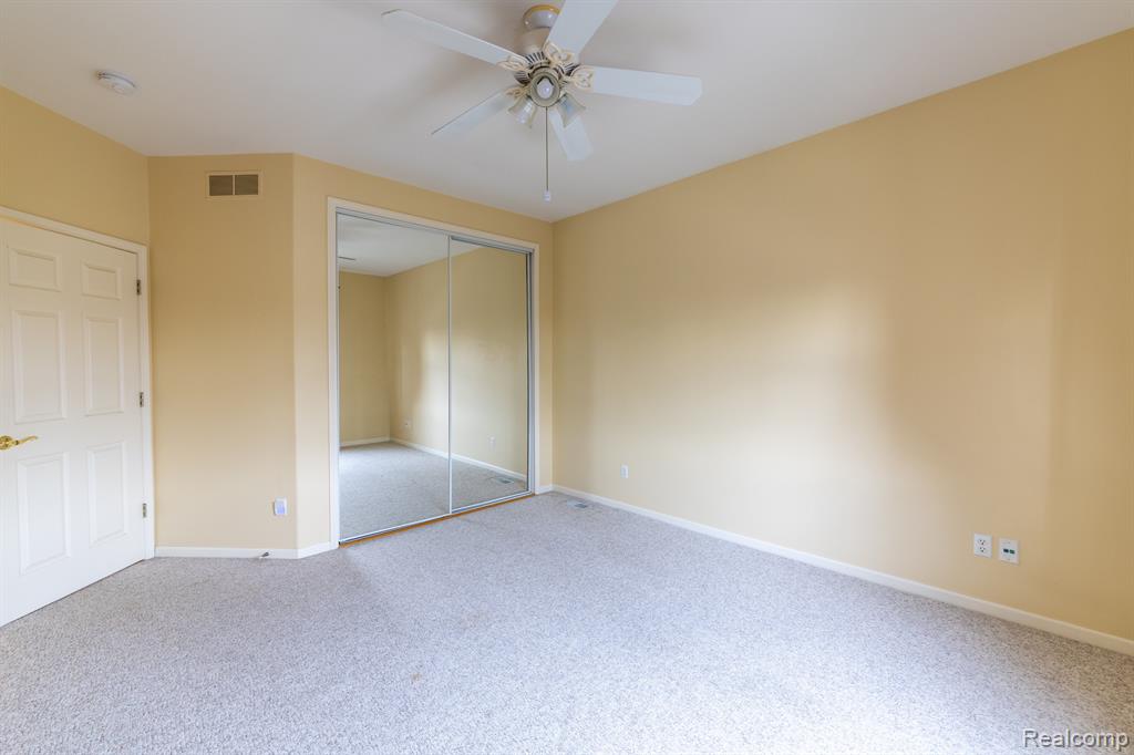 28872 Five Mile Road Livonia, MI 48154 - Photo 7 of 23
