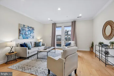 $429,900 | 801 Pleasant Drive, Unit 80111, Rockville, MD 20850