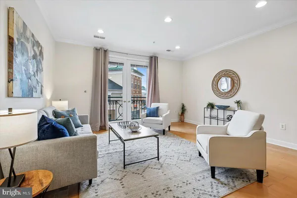 $439,900 | 801 Pleasant Drive, Unit 80111, Rockville, MD 20850