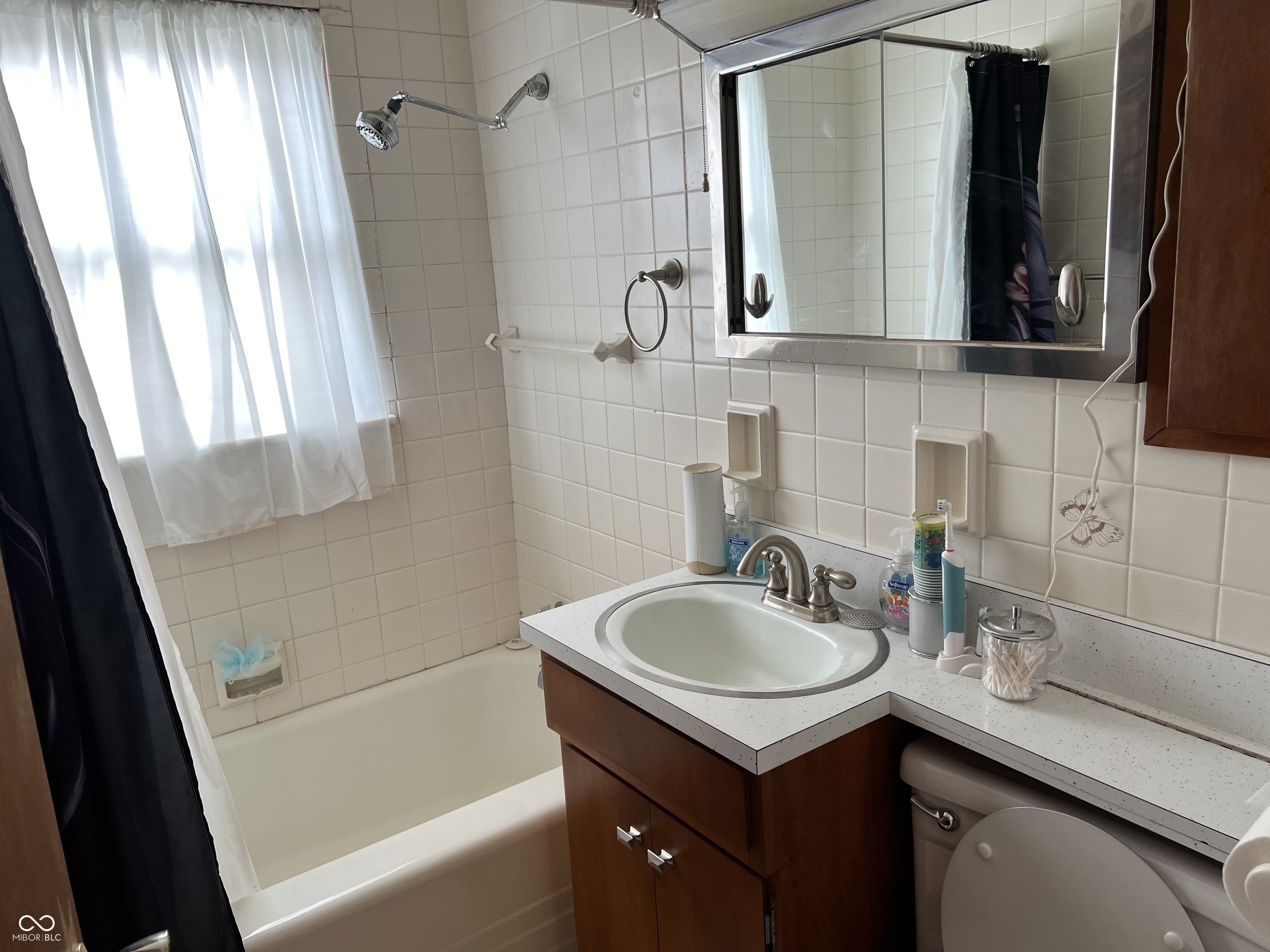 211 Elva Street Anderson, IN 46013 - Photo 13 of 26