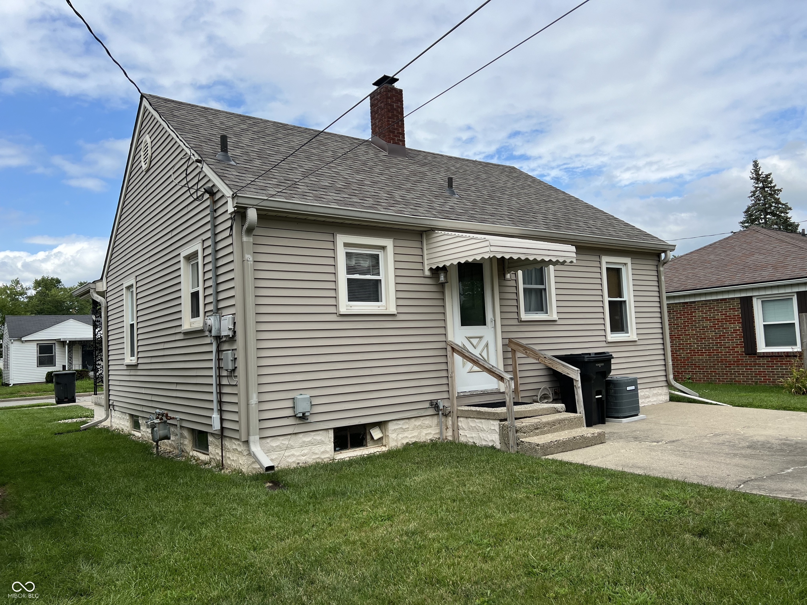 211 Elva Street Anderson, IN 46013 - Photo 23 of 26