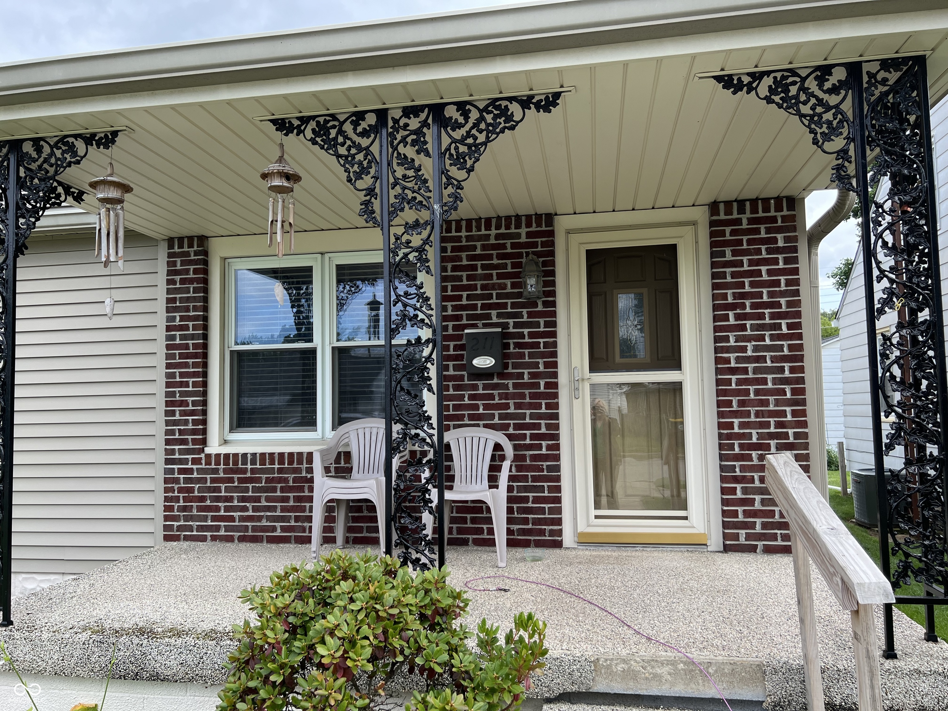 211 Elva Street Anderson, IN 46013 - Photo 3 of 26