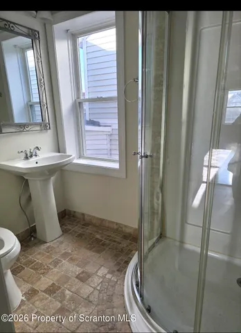 $2,000 | 527 Cedar Avenue, Unit 3, Scranton, PA 18505