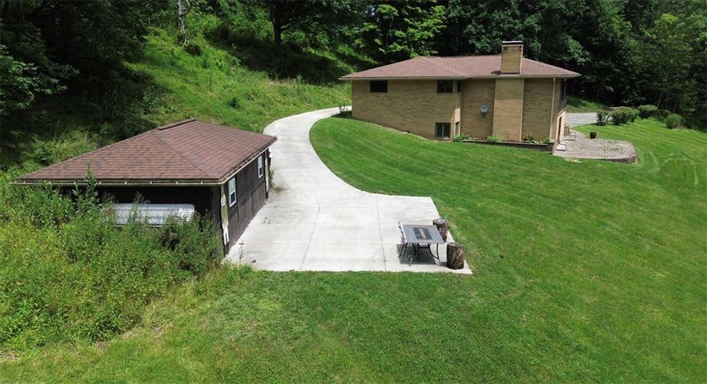 135 Phillips Road Burgettstown, PA 15021 - Photo 7 of 43