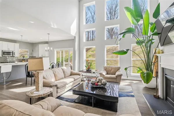 $765,000 | 280 Arbors At Bridle Path, Ballwin, MO 63021