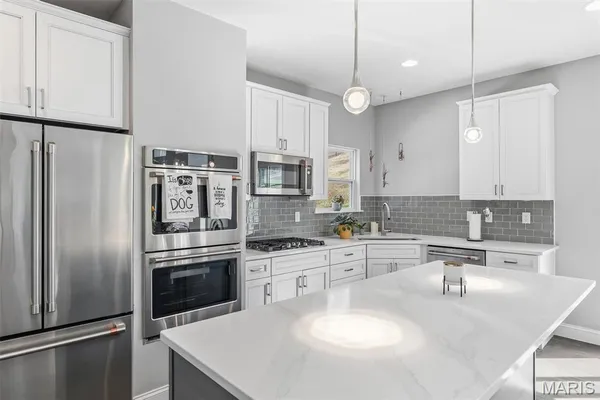 $765,000 | 280 Arbors At Bridle Path, Ballwin, MO 63021