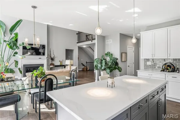 $765,000 | 280 Arbors At Bridle Path, Ballwin, MO 63021