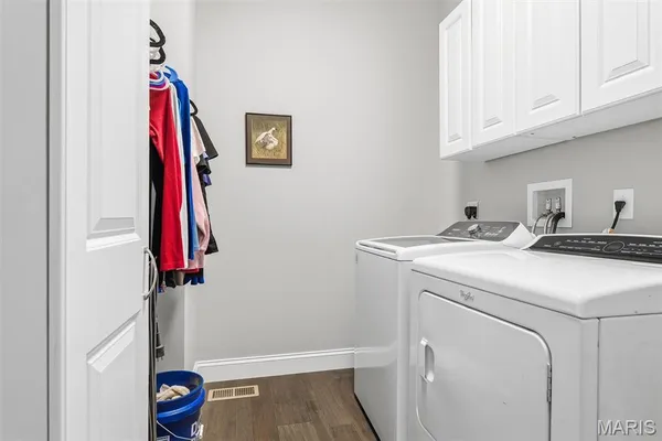 $765,000 | 280 Arbors At Bridle Path, Ballwin, MO 63021