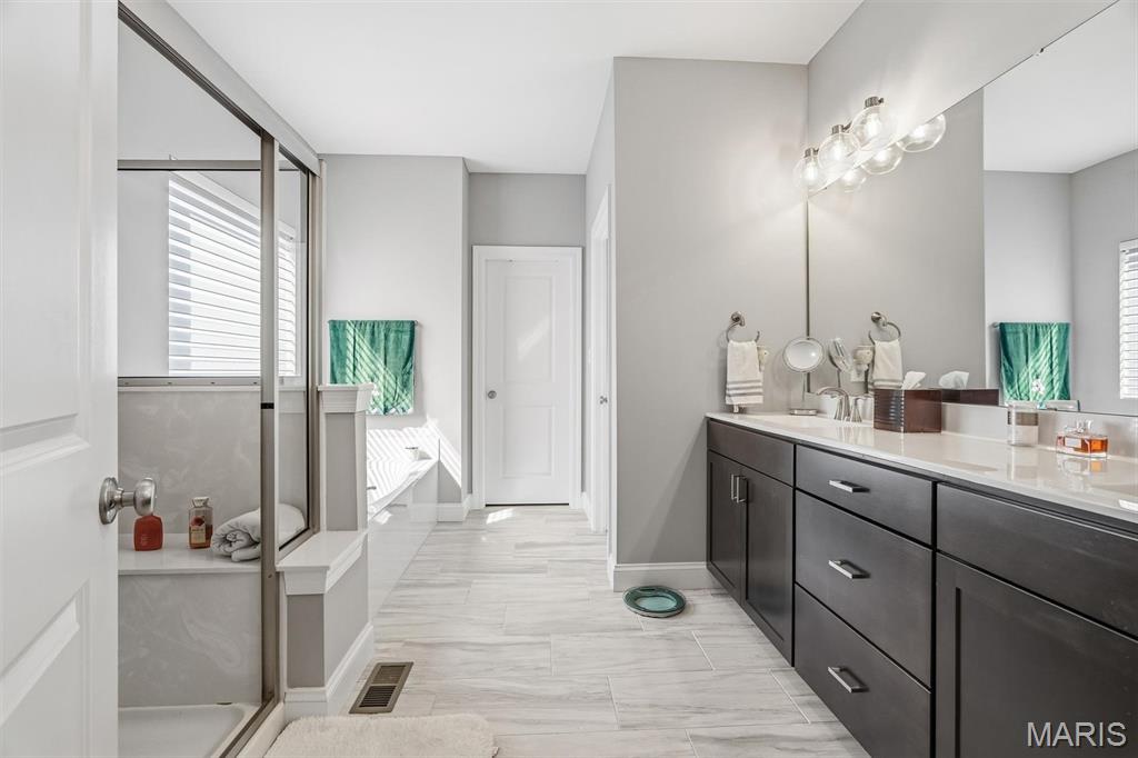 280 Arbors At Bridle Path Ballwin, MO 63021 - Photo 25 of 40