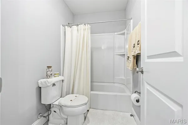 $765,000 | 280 Arbors At Bridle Path, Ballwin, MO 63021