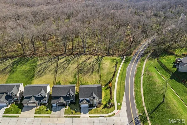 $765,000 | 280 Arbors At Bridle Path, Ballwin, MO 63021