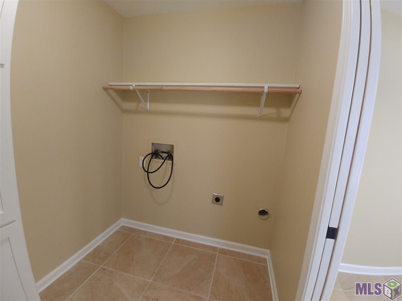 1823 Stonegate Court Baton Rouge, LA 70815 - Photo 9 of 28 Gallery Image 9