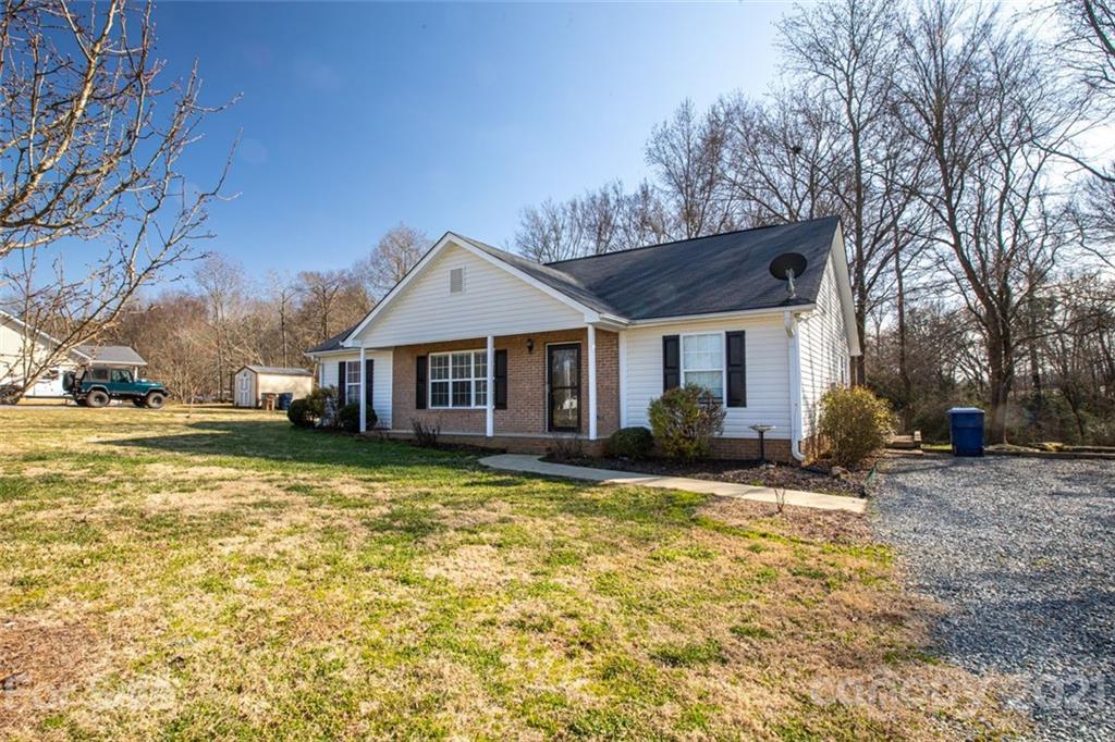 3605 Frank Broome Road Monroe, NC 28112 - Photo 8 of 23 Gallery Image 8
