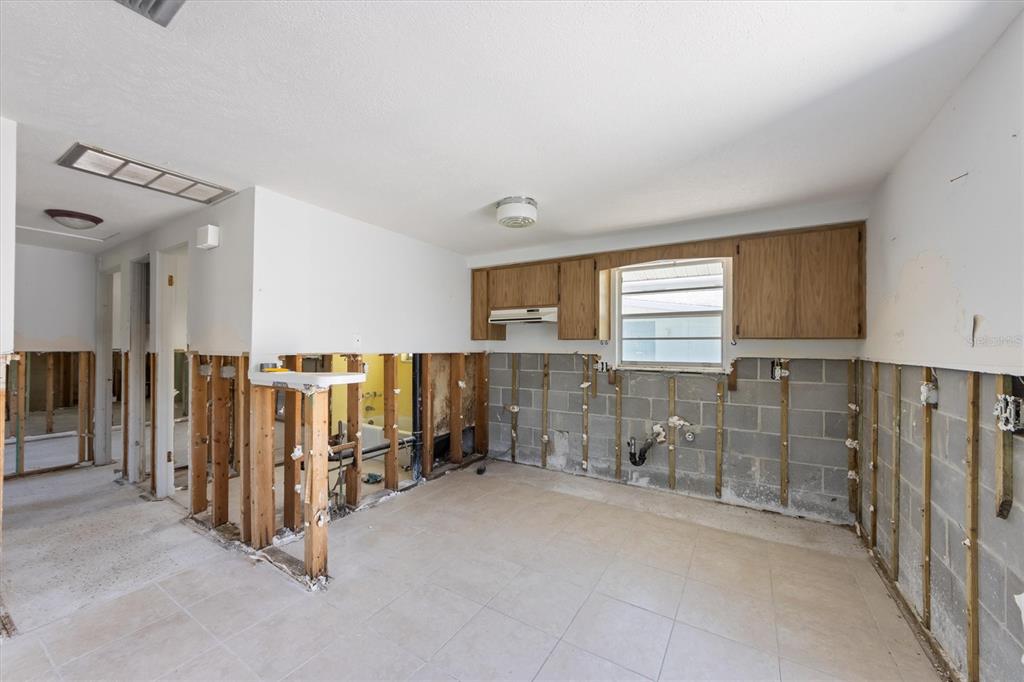 411 Alamanda Road Anna Maria, FL 34216 - Photo 29 of 41