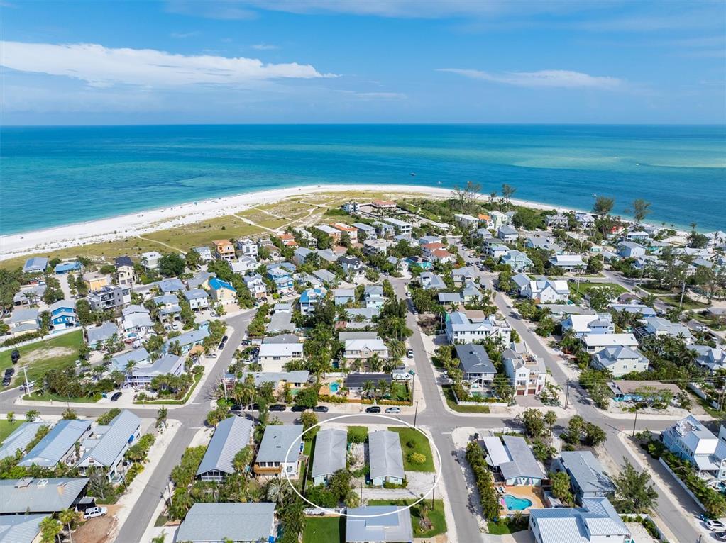 411 Alamanda Road Anna Maria, FL 34216 - Photo 4 of 41 a view of an ocean