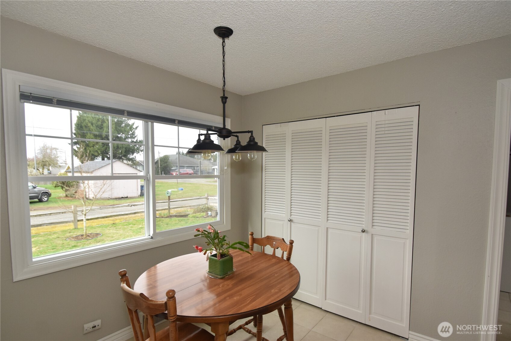 701 East Grover Street Lynden, WA 98264 - Photo 11 of 25