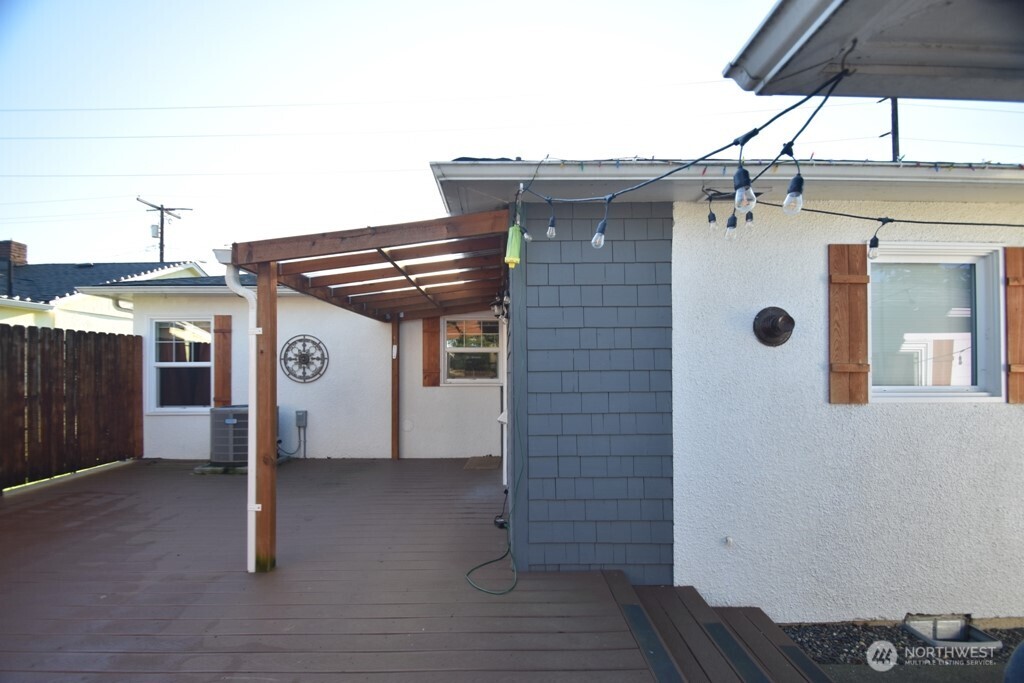 701 East Grover Street Lynden, WA 98264 - Photo 20 of 25