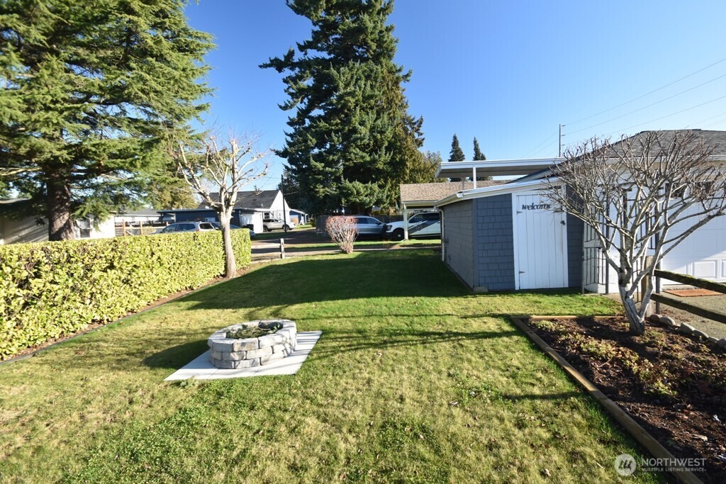 701 East Grover Street Lynden, WA 98264 - Photo 21 of 25
