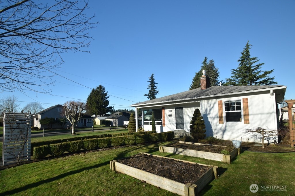 701 East Grover Street Lynden, WA 98264 - Photo 24 of 25