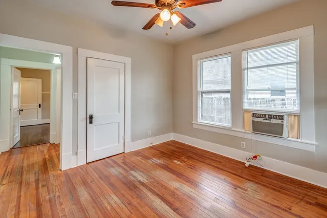 $995 | 115 Goldenrod Street, Unit A, Houston, TX 77009