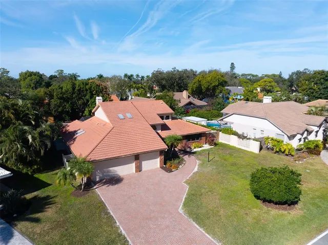 $1,145,000 | 4672 Pine Harrier Drive, Sarasota, FL 34231