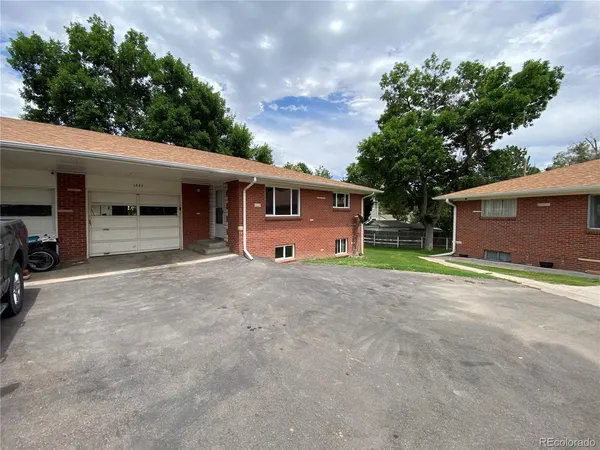 $2,500 | 1830 Independence Street, Unit 1832, Lakewood, CO 80215