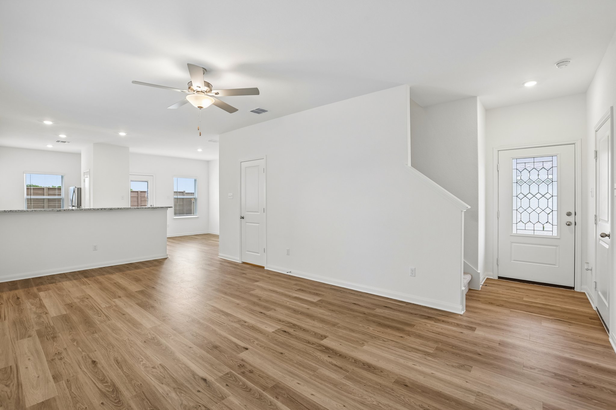 18400 Stellers Sea Street Elgin, TX 78621 - Photo 3 of 40
