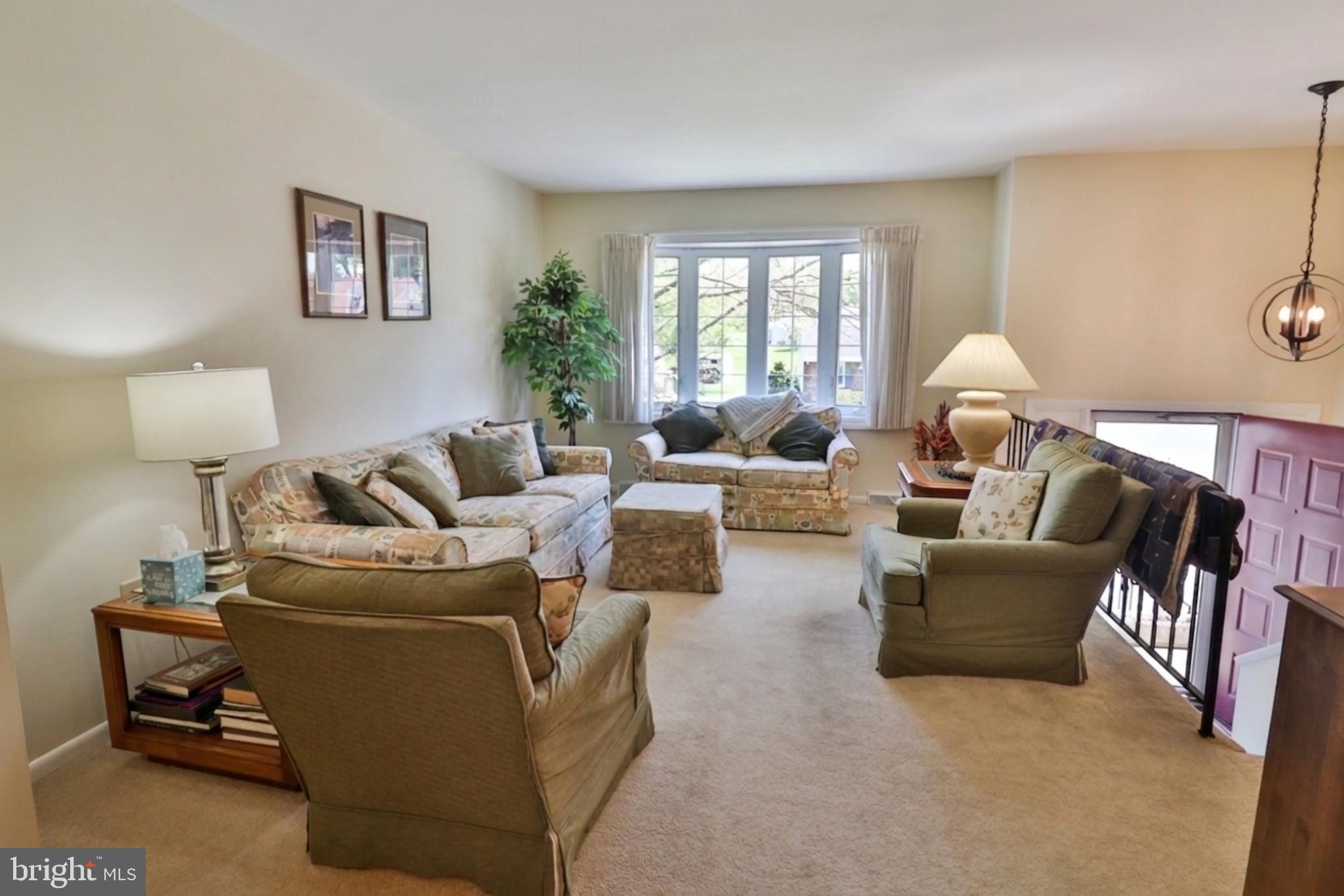 34 South Oak Street Lititz, PA 17543 - Photo 4 of 43 a living room with furniture and a window