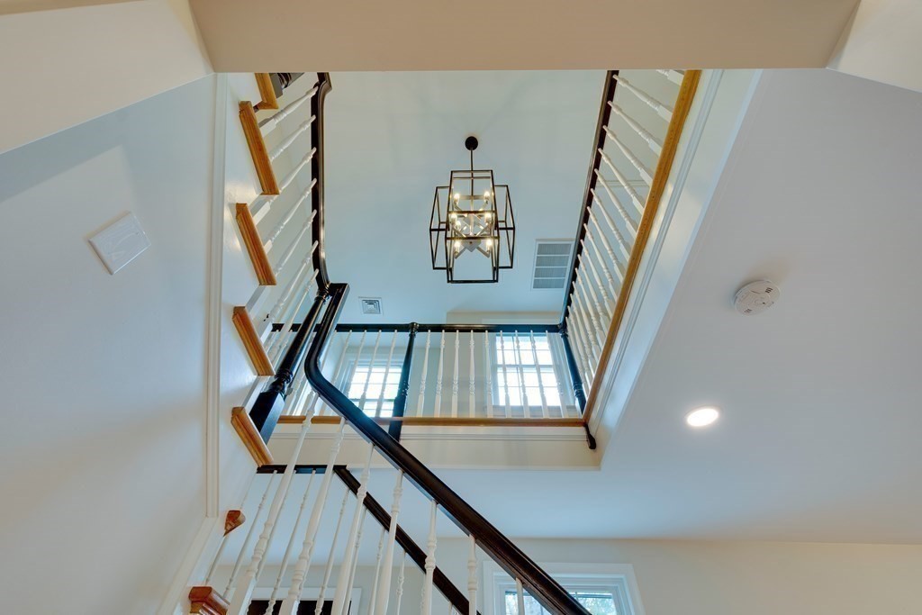 77 Lakeview Road Foxboro, MA 02035 - Photo 10 of 28 Gallery Image 10