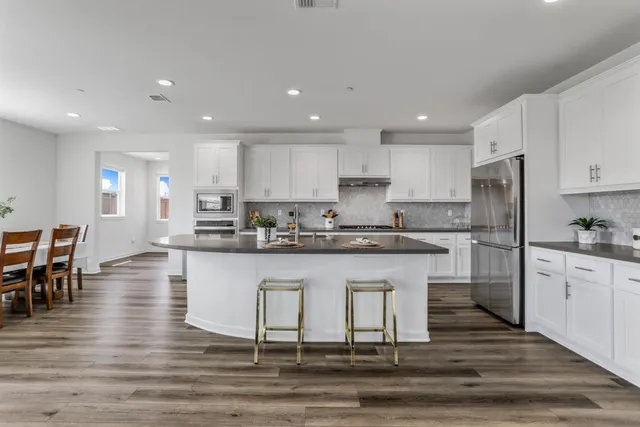 $999,888 | 3104 Needham Avenue, Lathrop, CA 95330