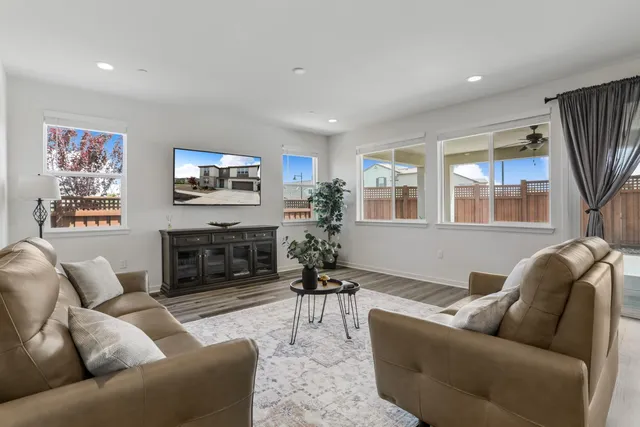 $999,888 | 3104 Needham Avenue, Lathrop, CA 95330