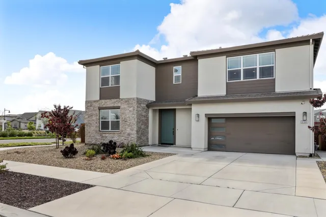 $999,888 | 3104 Needham Avenue, Lathrop, CA 95330