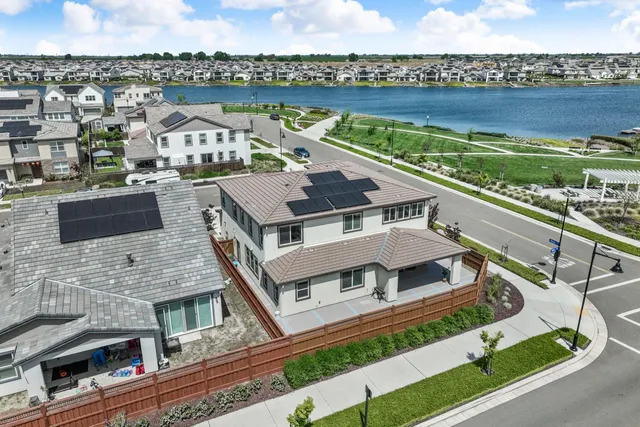 $999,888 | 3104 Needham Avenue, Lathrop, CA 95330