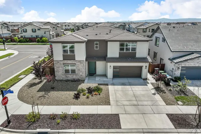 $999,888 | 3104 Needham Avenue, Lathrop, CA 95330