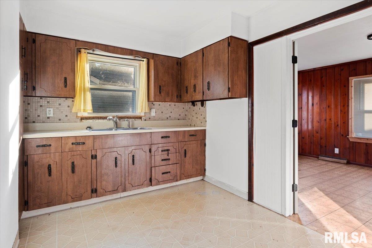 1817 South St Court Springfield, IL 62703 - Photo 8 of 28 Gallery Image 8
