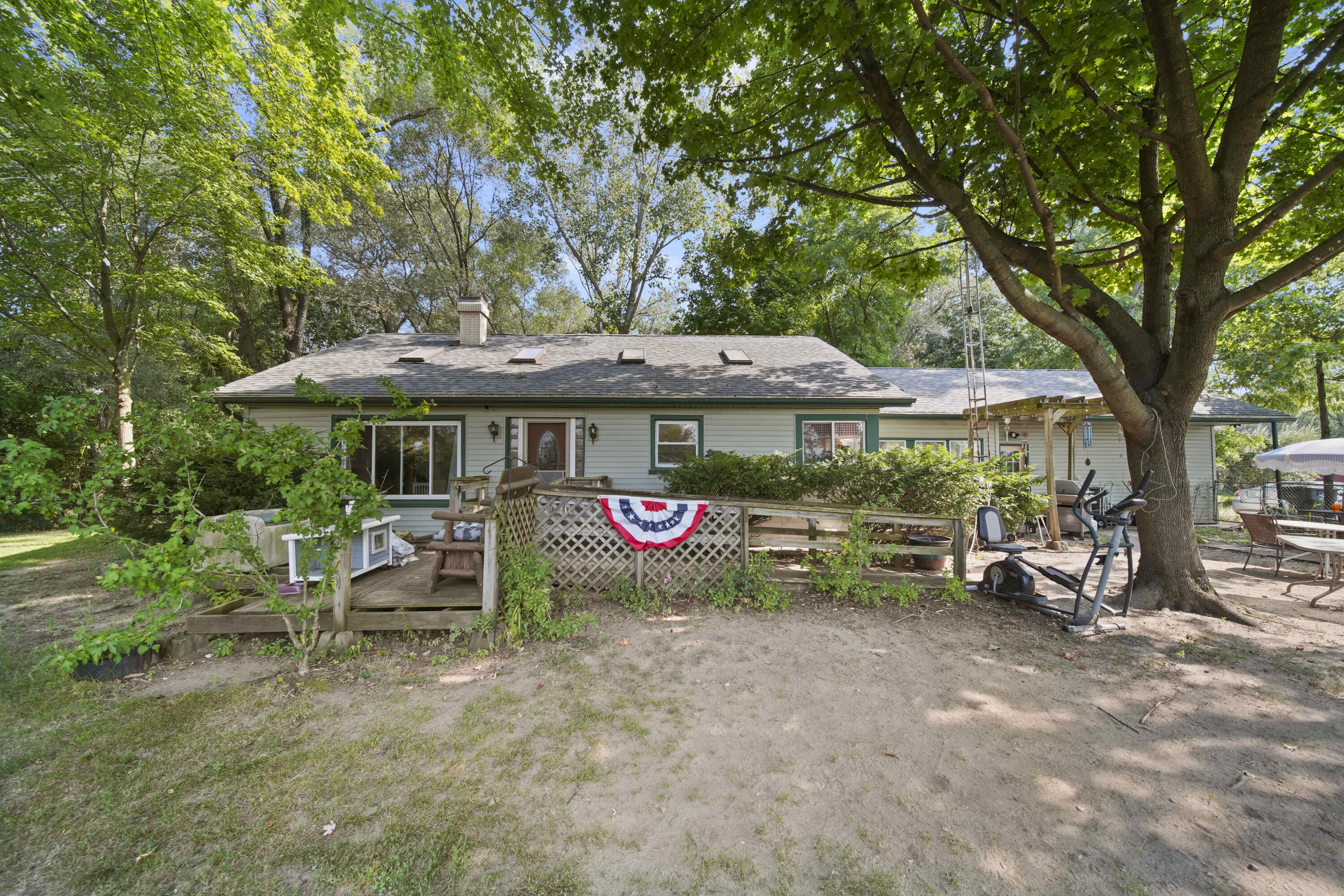 11131 Resort Road Pleasant Lake, MI 49272 - Photo 1 of 49 8-print-DSC07326