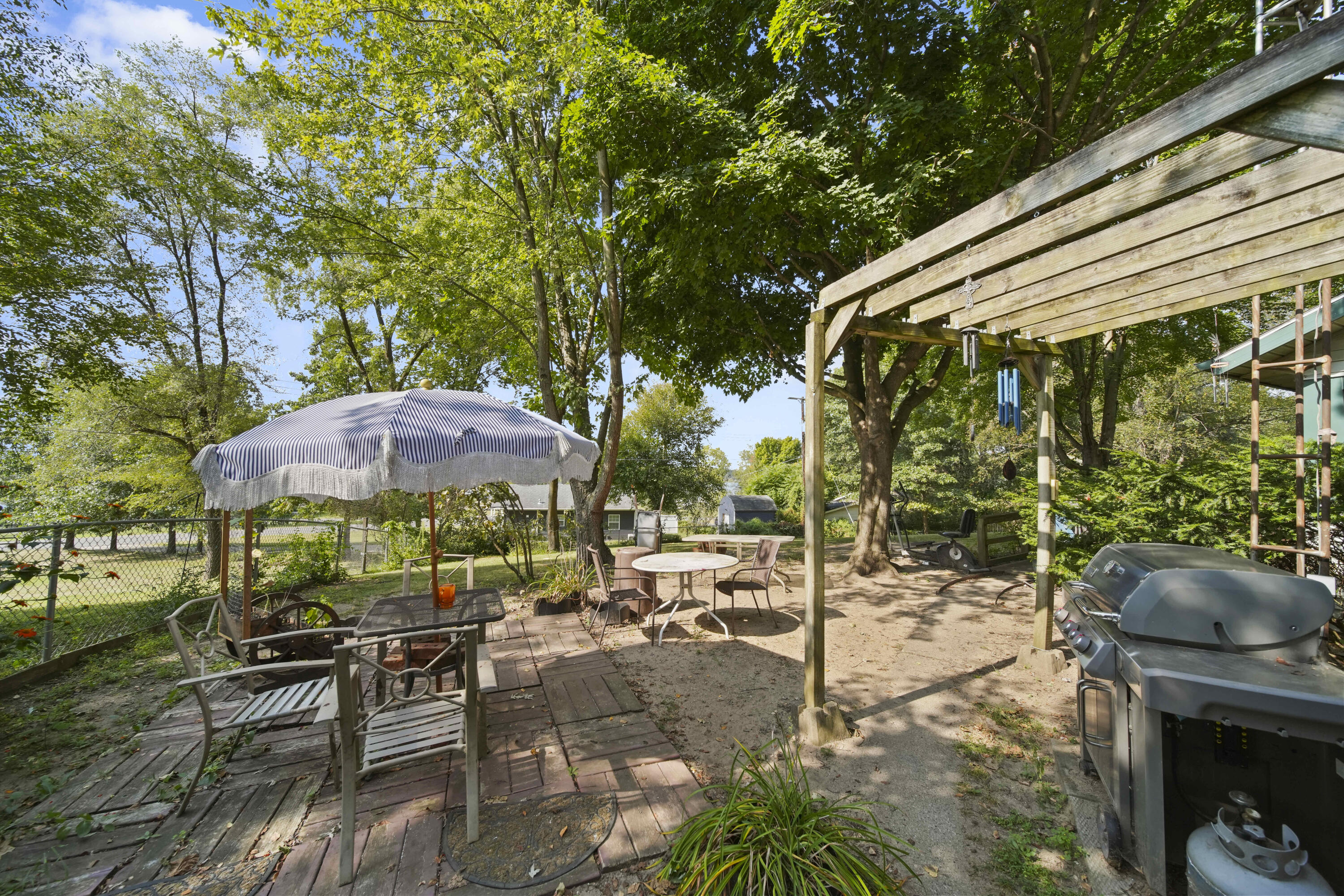 11131 Resort Road Pleasant Lake, MI 49272 - Photo 5 of 49 5-print-DSC07356