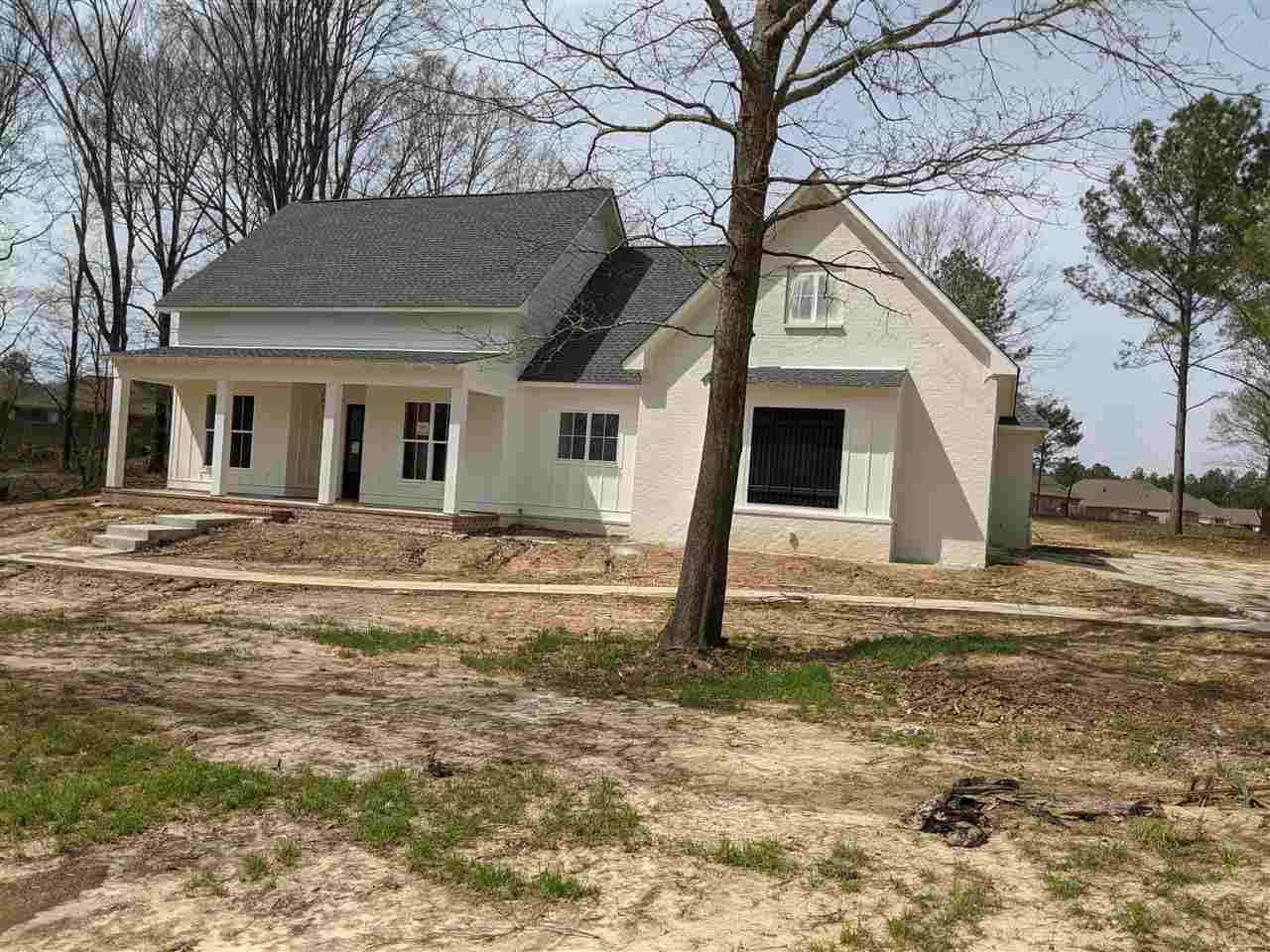 111 Lake Ridge Drive Madison, MS 39110 - Photo 1 of 11 Photo 1
